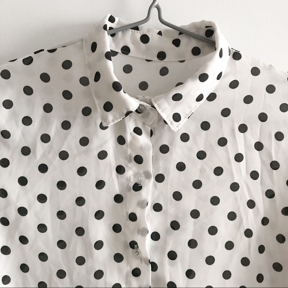 $15 for 3 ⭐️Dot pattern blouse - Picture 3 of 12